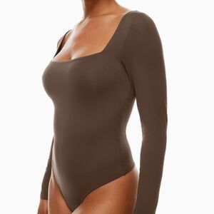 Aritzia Contour Squareneck Bodysuit